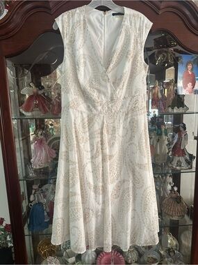 Tommy Hilfiger White Midi Dress with Gold Paisley Print